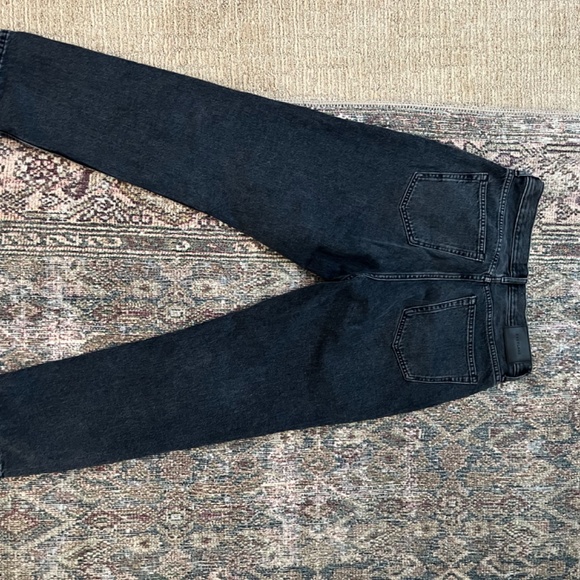 Everlane 90’s Cheeky Jeans - Picture 5 of 5
